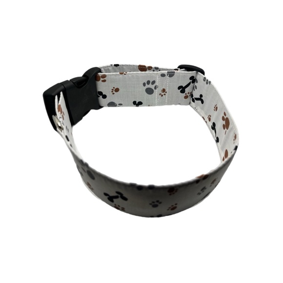 2” White Bones & Paw Prints Dog Collar - Picture 2 of 8